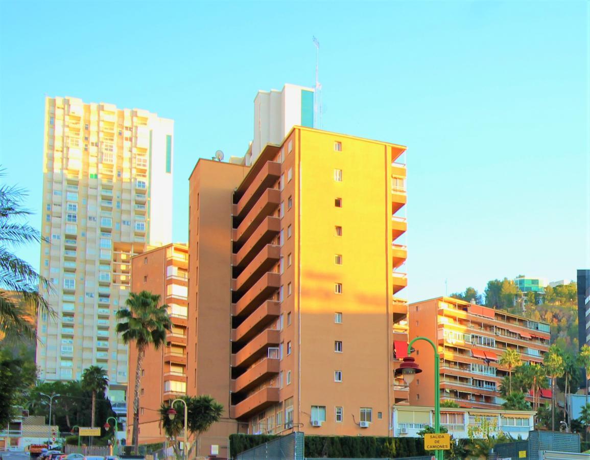 Apartment Parque Loix 42 *
